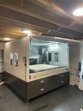 Enclosed CNC Router Machine