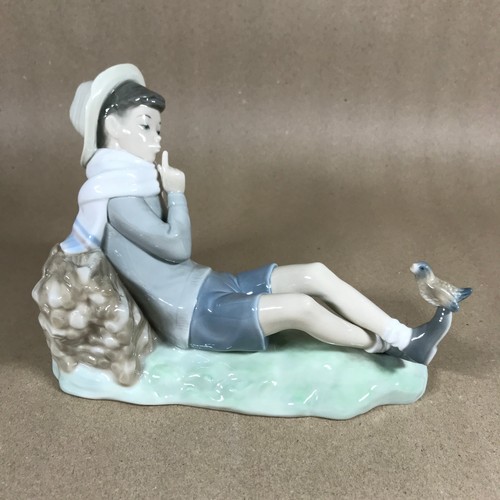 Lladro shepherd with bird 4730 - lladro,