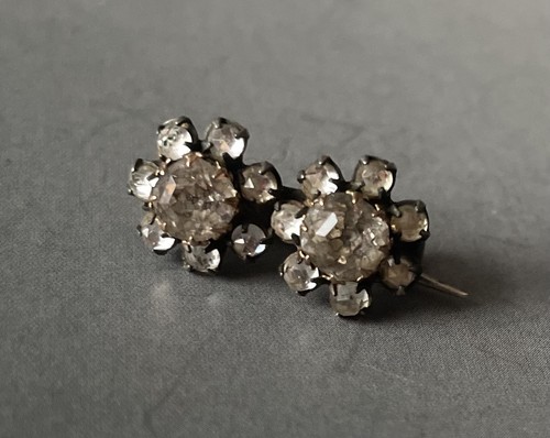 Dainty antique - dainty,