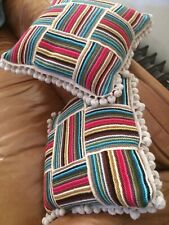 ROWAN COTTON YARN STRIP HAND KNITTED CUSHION COVER WITH FEATHER CUSHION NEW.
