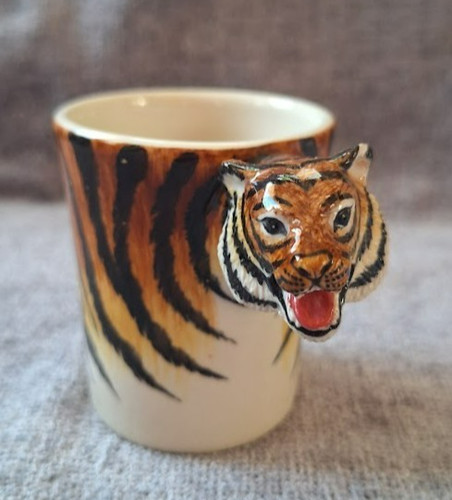 Blue witch ceramic tiger - witch.3d,