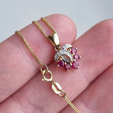 Hallmarked 9ct Yellow Gold Ruby & Diamond Cluster Pendant Necklace 375 2.3g