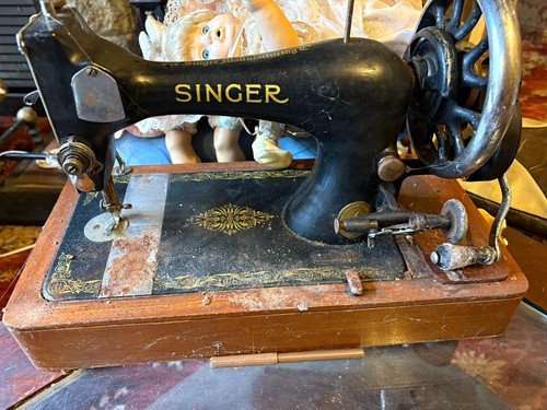 Singer vintage mechanical hand - mechanical,