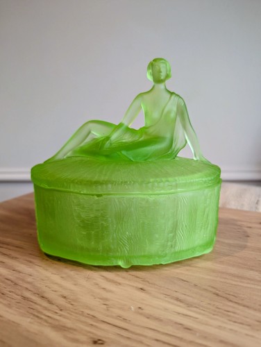 Uranium glass lidded pot - lidded,