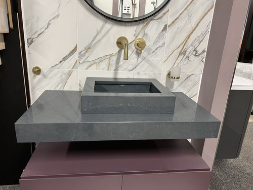 Display silestone symmetry - display,