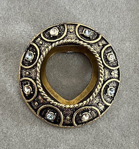 Vintage gold tone scarf clip - vintage,