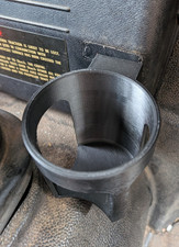 Spill cup holder - no,