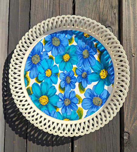 Vintage 60s round - vintage, plastic