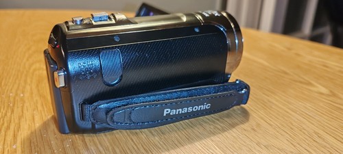 Panasonic v500 full - full, hd