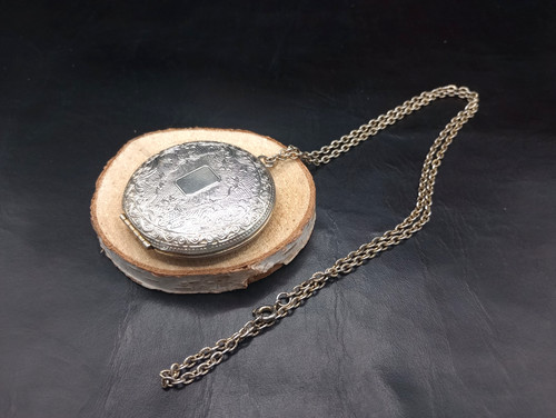 Vintage large round locket - vintage,