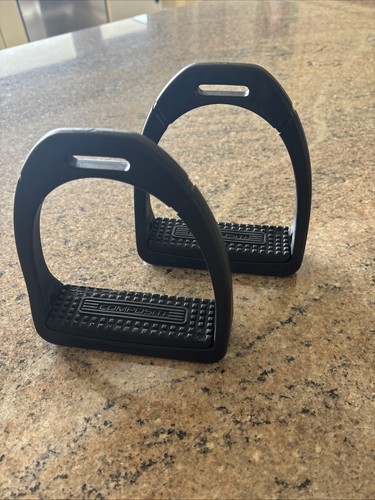 Compositi stirrups lightweight - stirrups,