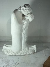 Gustav Klimt Museum Reproduction Statue The Kiss Sculpture Ornament White