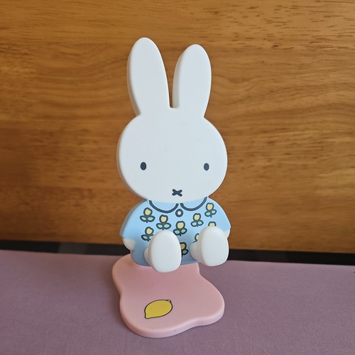 Miffy license phone stand