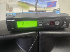Shure SLX4 receiver and SLX1