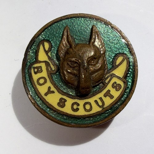 Vintage boy scouts wolf - vintage,