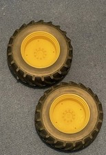 1/32 tractor wheel for john
