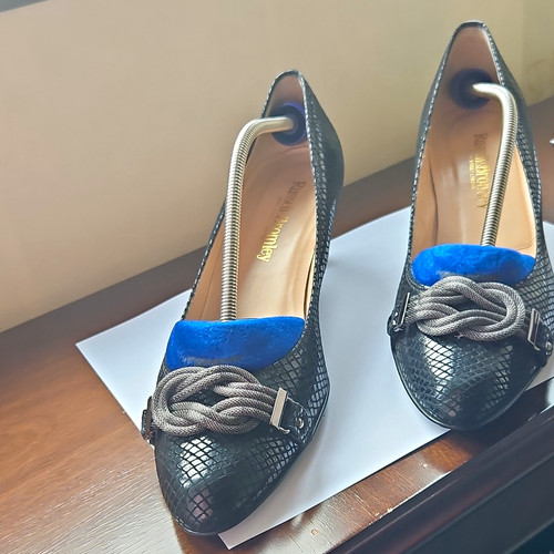 Russell bromley black - russell,
