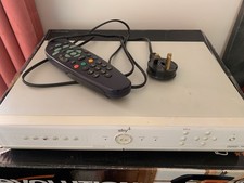 Sky Plus Box Thomson DSI8210CSR 80GB Storage remote and power lead.