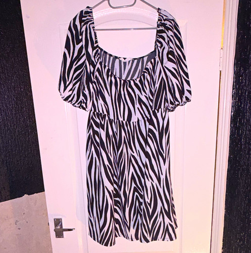Primark cares black white - primark,
