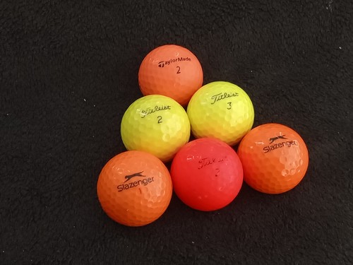 Fun coloured golf - coloured, balls