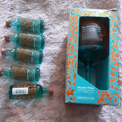 Single silent pool gift boxed - silent,