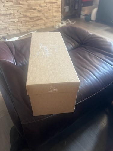 Louboutin women empty box - louboutin,