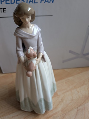 Nao figurine - nao,