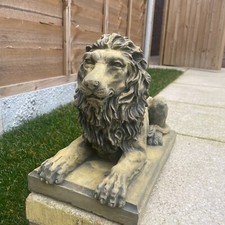 Trafalgar Lion - large  decorative landseer lions home or garden statue ornament