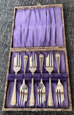 6 Vintage Silver Plated Ribbon