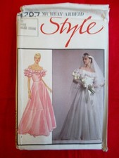 Vintage 1980s Style Sewing