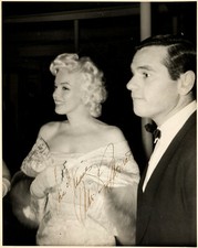 MARILYN MONROE Signed