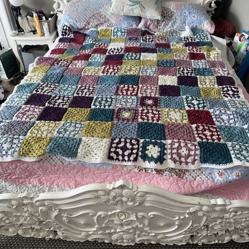 Crochet granny blanket - crochet, /