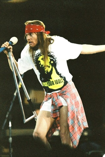 Guns roses concert - guns,