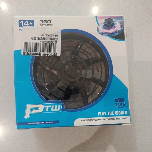 Ptw flying saucer mini drone - flying,