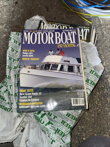 Motorboat yachting 9 - &,