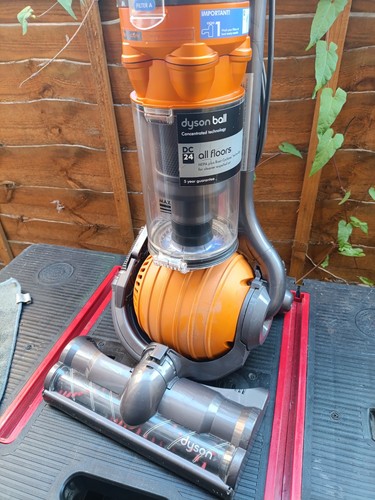 Dyson dc24 lightweight upright - dyson,