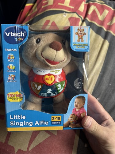Vetch baby little singing - vetch,
