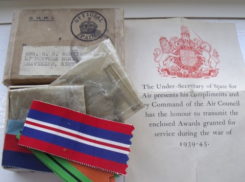 Pilot ww2 casualty box medals - ww2,