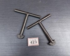 2x Vintage Manhole Keys Old Lifting Tools ? M423 S