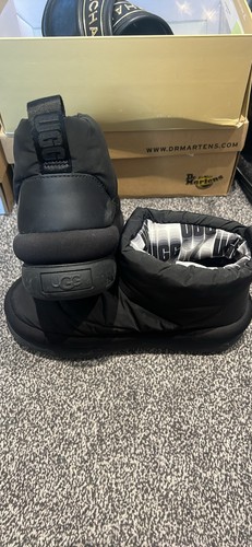 Ugg moon boots size women - ,