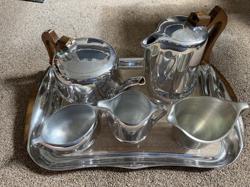 Six piece picquot - picquot, and