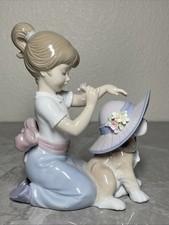 Lladro 6862 An Elegant Touch -