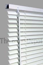 Venetian Blind White Venitian