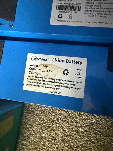 Matrix rechargeable ion - rechargeable, li-ion