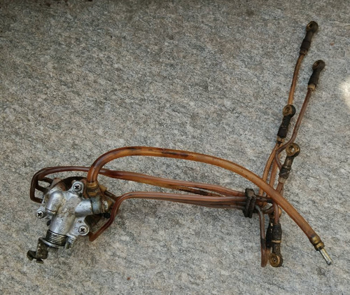 Suzuki gt380 oil - pump, triple