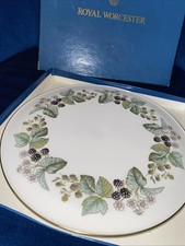 Royal Worcester Lavinia Z2821 Cake Plate 11” Brambles Blackberries