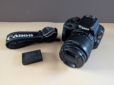 Canon EOS 100D + EF-S 18-55mm