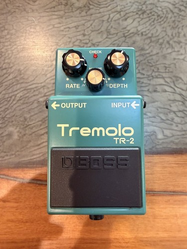 Boss tremolo tr2 guitar effect - boss,