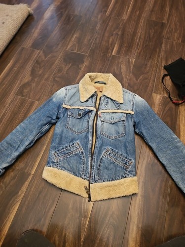 Levis denim jacket - denim,