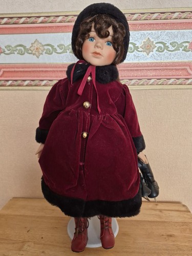Unusual vintage victorian - 16",